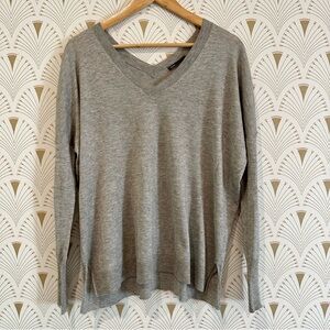 Vince Women’s 100% Cashmere V Neck Lightweight Sweater, Size Large